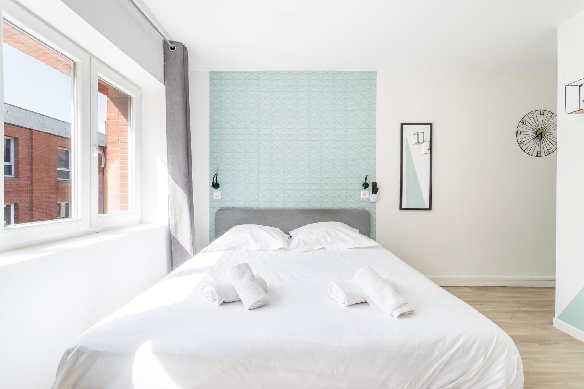 S&K Suite Grande Rue Roubaix - Chambre Spacieuse Et Sdb Privee - Netflix Et Cuisine Esterno foto