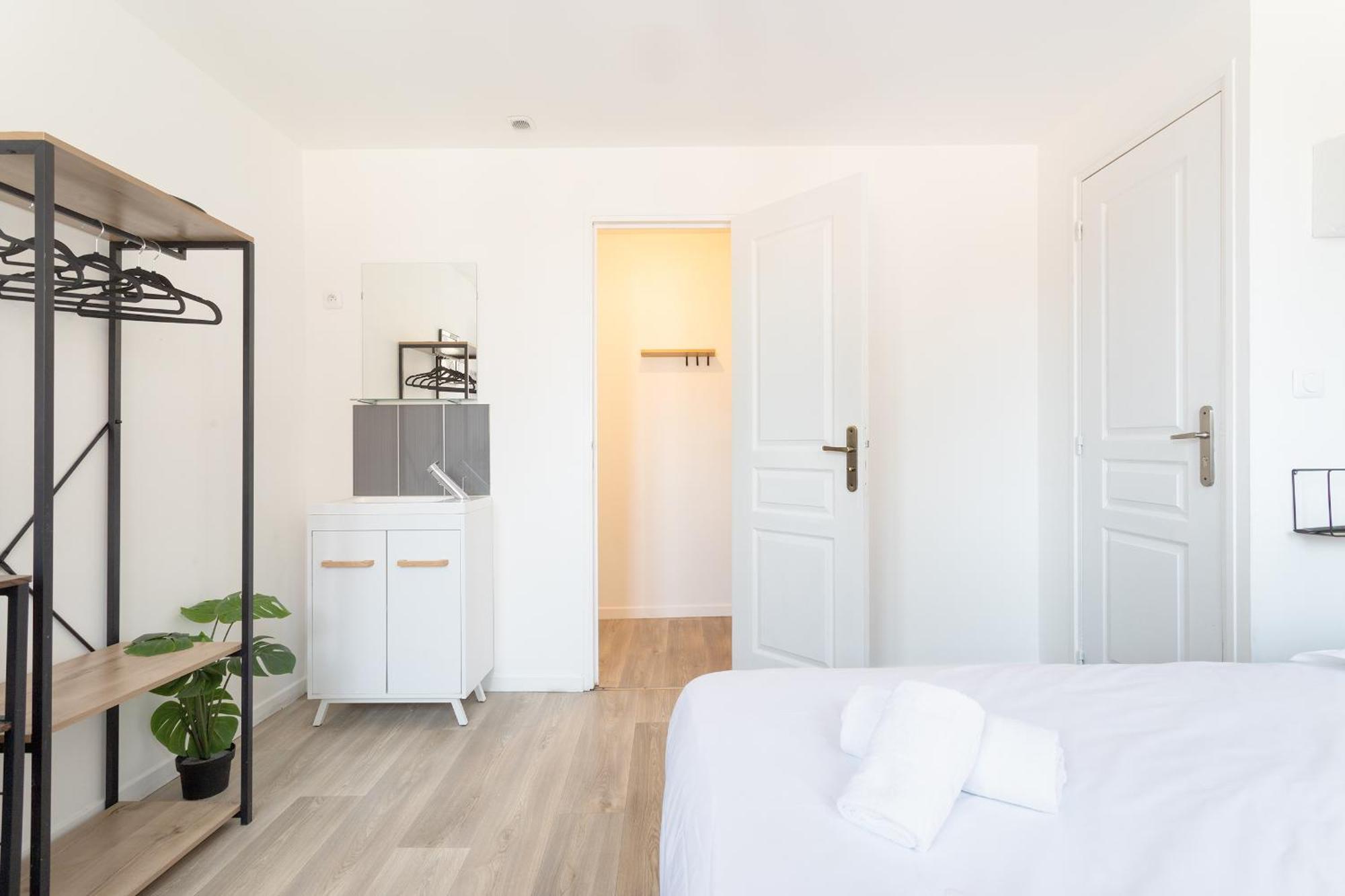 S&K Suite Grande Rue Roubaix - Chambre Spacieuse Et Sdb Privee - Netflix Et Cuisine Esterno foto