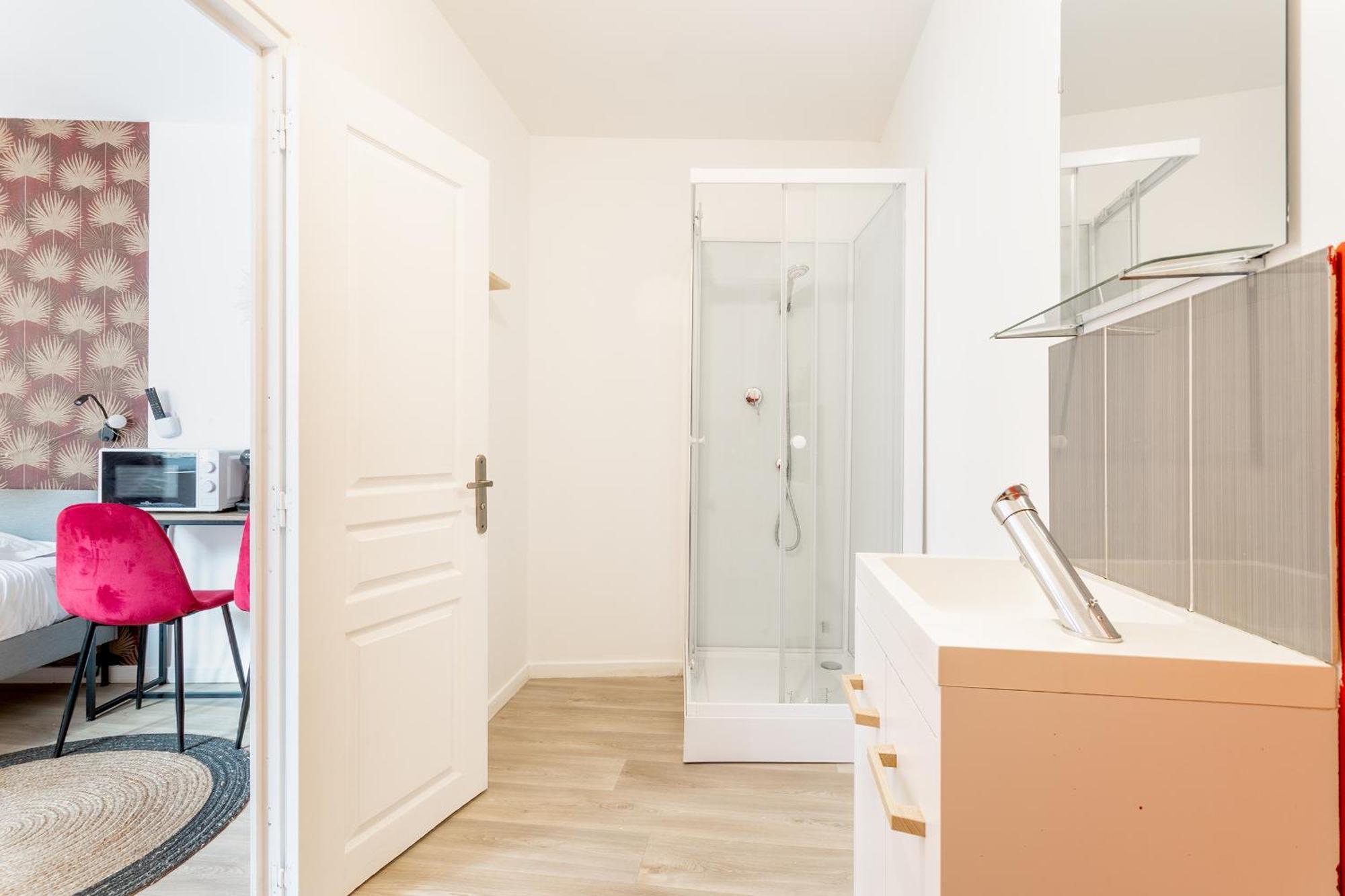 S&K Suite Grande Rue Roubaix - Chambre Spacieuse Et Sdb Privee - Netflix Et Cuisine Esterno foto