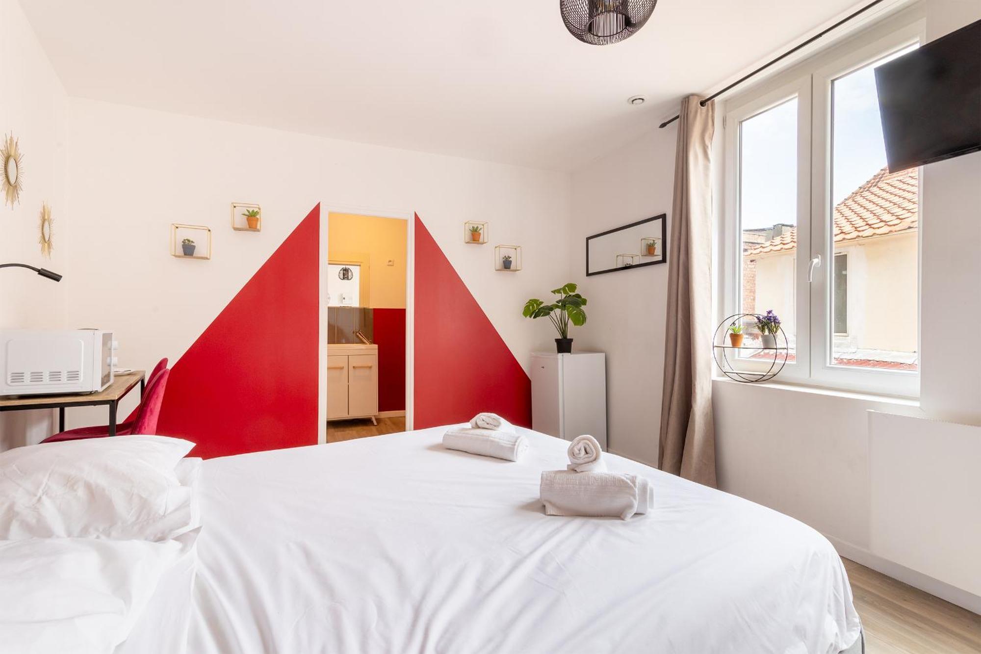 S&K Suite Grande Rue Roubaix - Chambre Spacieuse Et Sdb Privee - Netflix Et Cuisine Esterno foto
